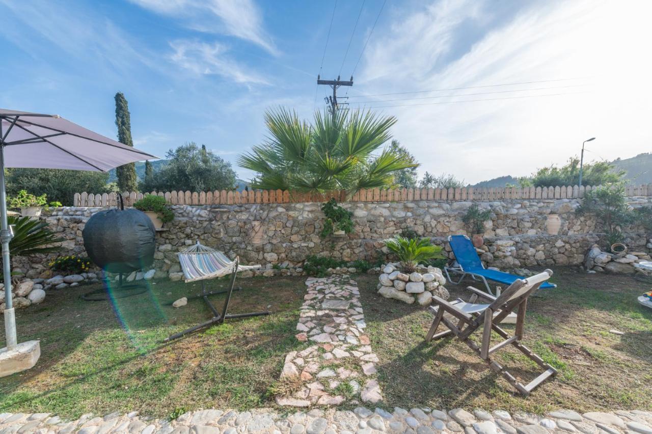 Stelios Stone House Sinarades Villa Kouramádes Exterior photo