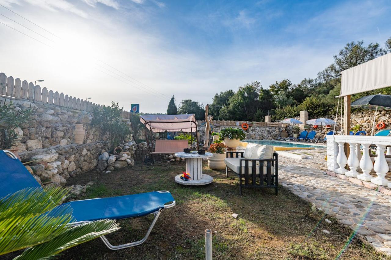 Stelios Stone House Sinarades Villa Kouramádes Exterior photo